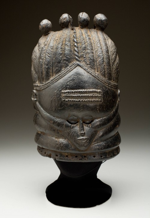 Helmet Mask (Sowei)